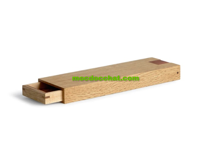 hộp đựng bút bằng gỗ để bàn