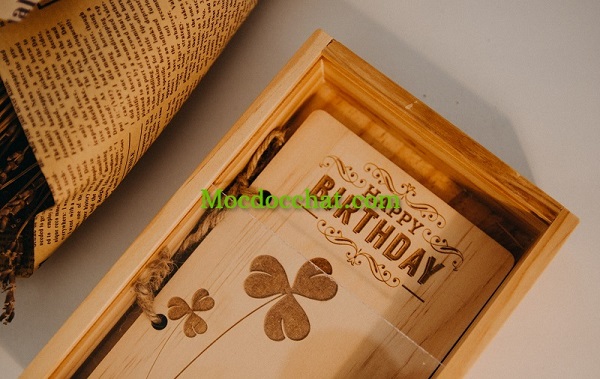 thiệp sinh nhật đẹp bằng gỗ