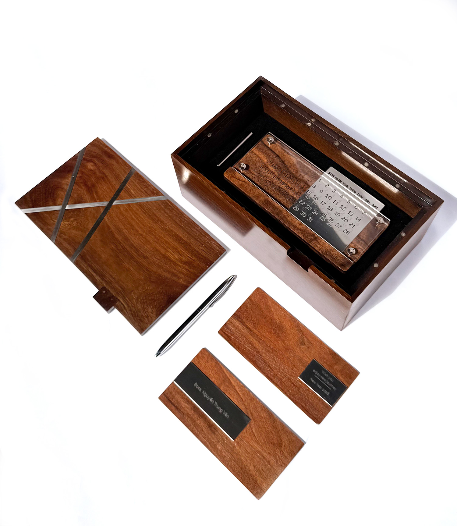 bộ quà tặng lịch gỗ để bàn sang trọng